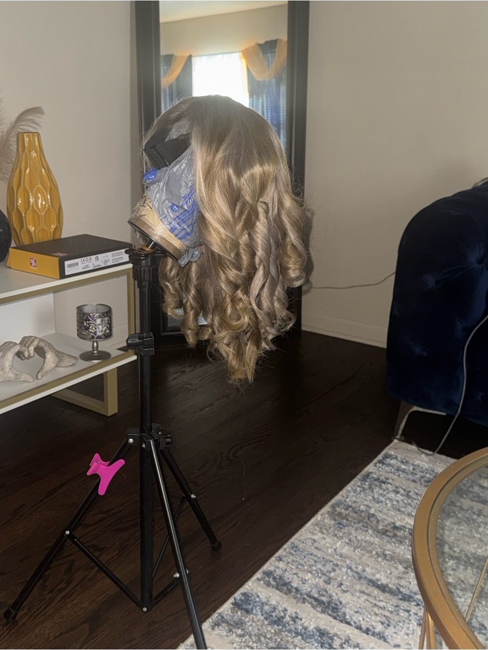 Curly Wig in Ash Blonde balayage